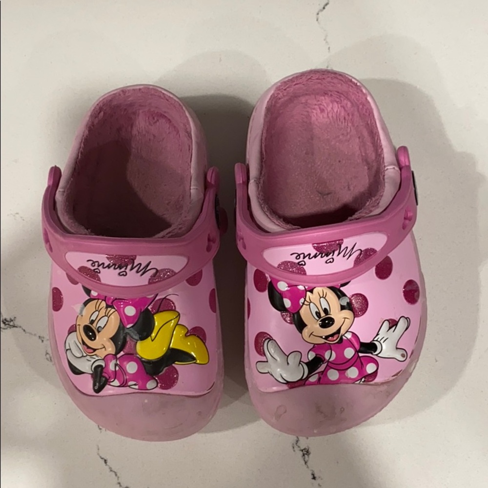 Crocs Minnie Mouse lined 6/7C - Picture 2 of 2